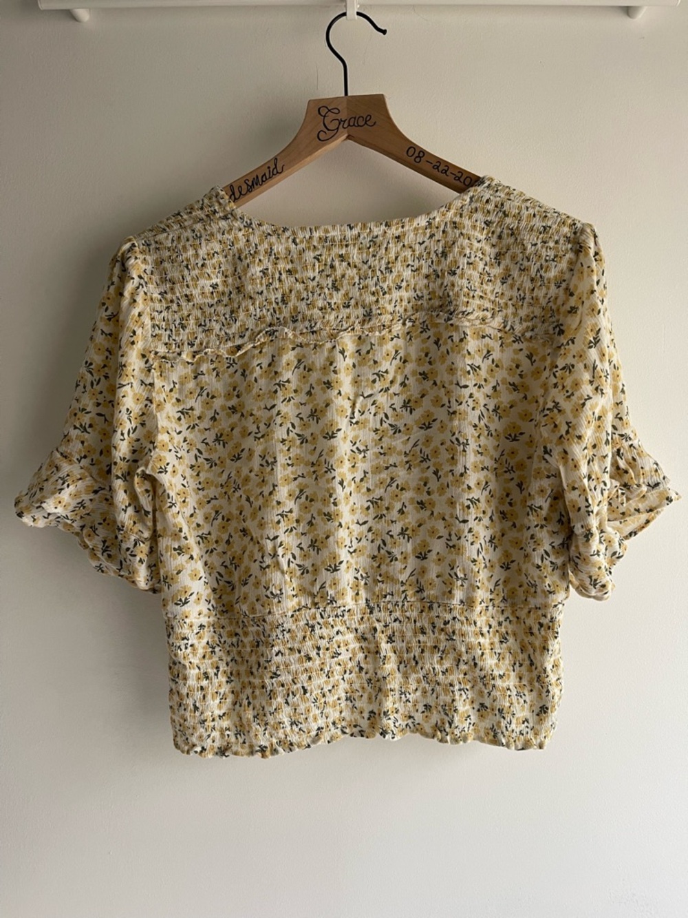 Abercrombie & Fitch Cream Floral Smocked Crop Blouse Yellow Green Cottagecore - Picture 2 of 12